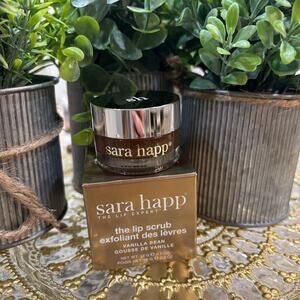 Sara happ lip scrub 1